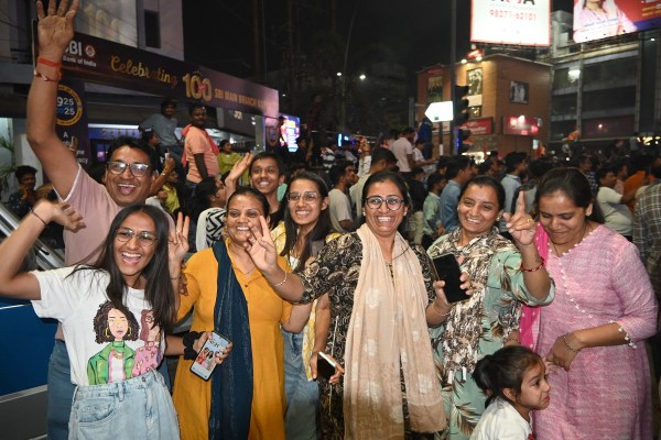 India Wins Champions Trophy: भारत की जीत का जोरदार जश्न, छत्तीसगढ़ के आसमान में दिखी रंग-बिरंगी आतिशबाजी