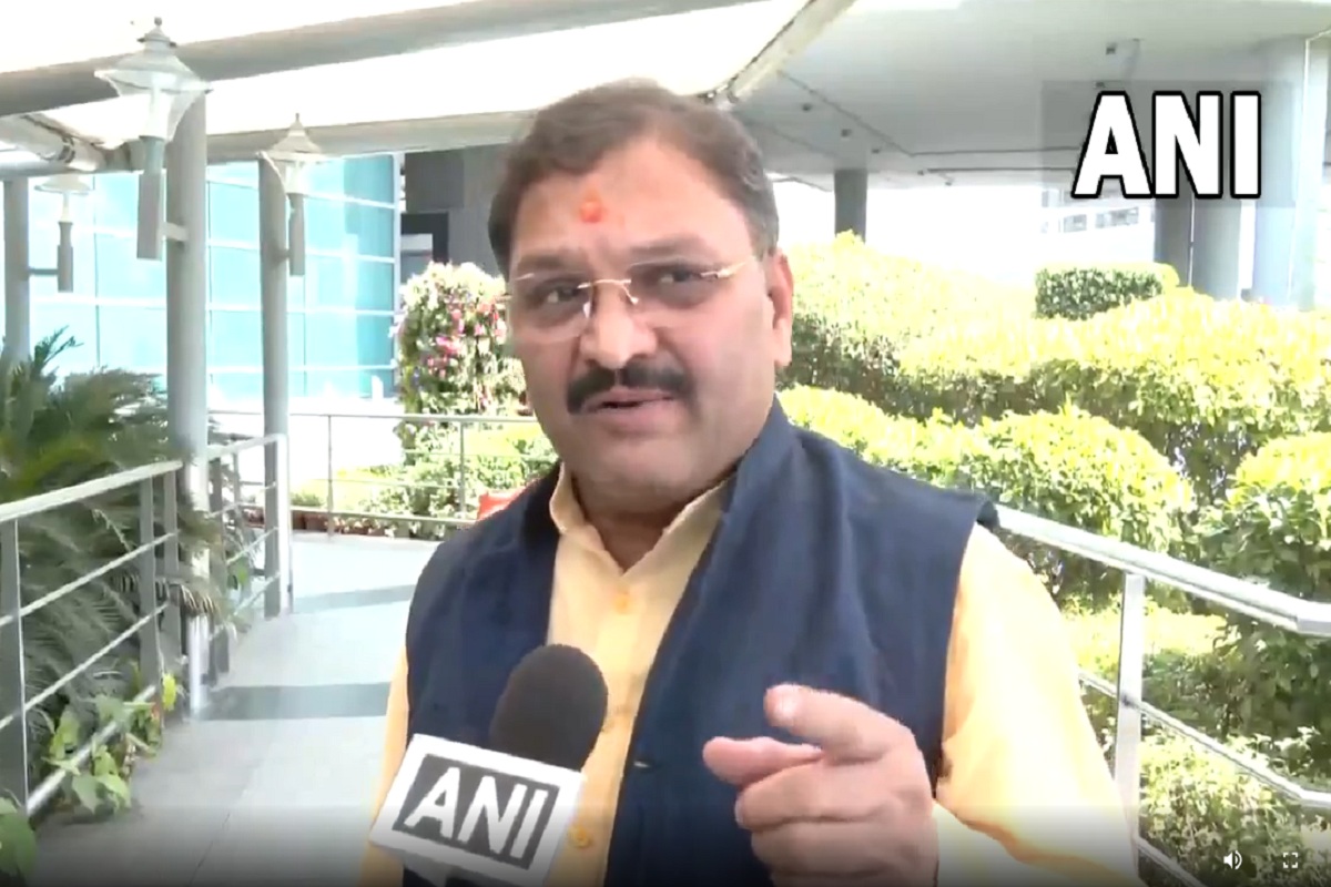 Mahadev Satta: भूपेश बघेल के यहां सीबीआई रेड पर बीजेपी सांसद संतोष पांडे का बड़ा बयान