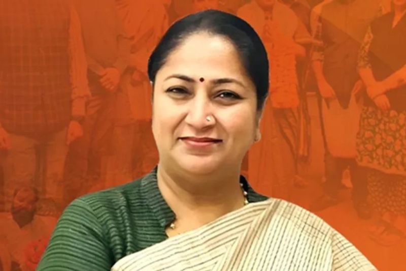 Delhi BJP Government: होली से पहले महिलाओं को मिलेगी दोहरी सौगात, दिल्ली की रेखा सरकार तैयारियों में जुटी