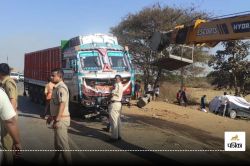 Road Accident: भीषण सड़क हादसे में 6 लोगों की मौत, ट्रक से भिड़ी अनियंत्रित कार,
इधर मॉर्निंग वॉक में निकले युवक ने तोड़ा दम… - image