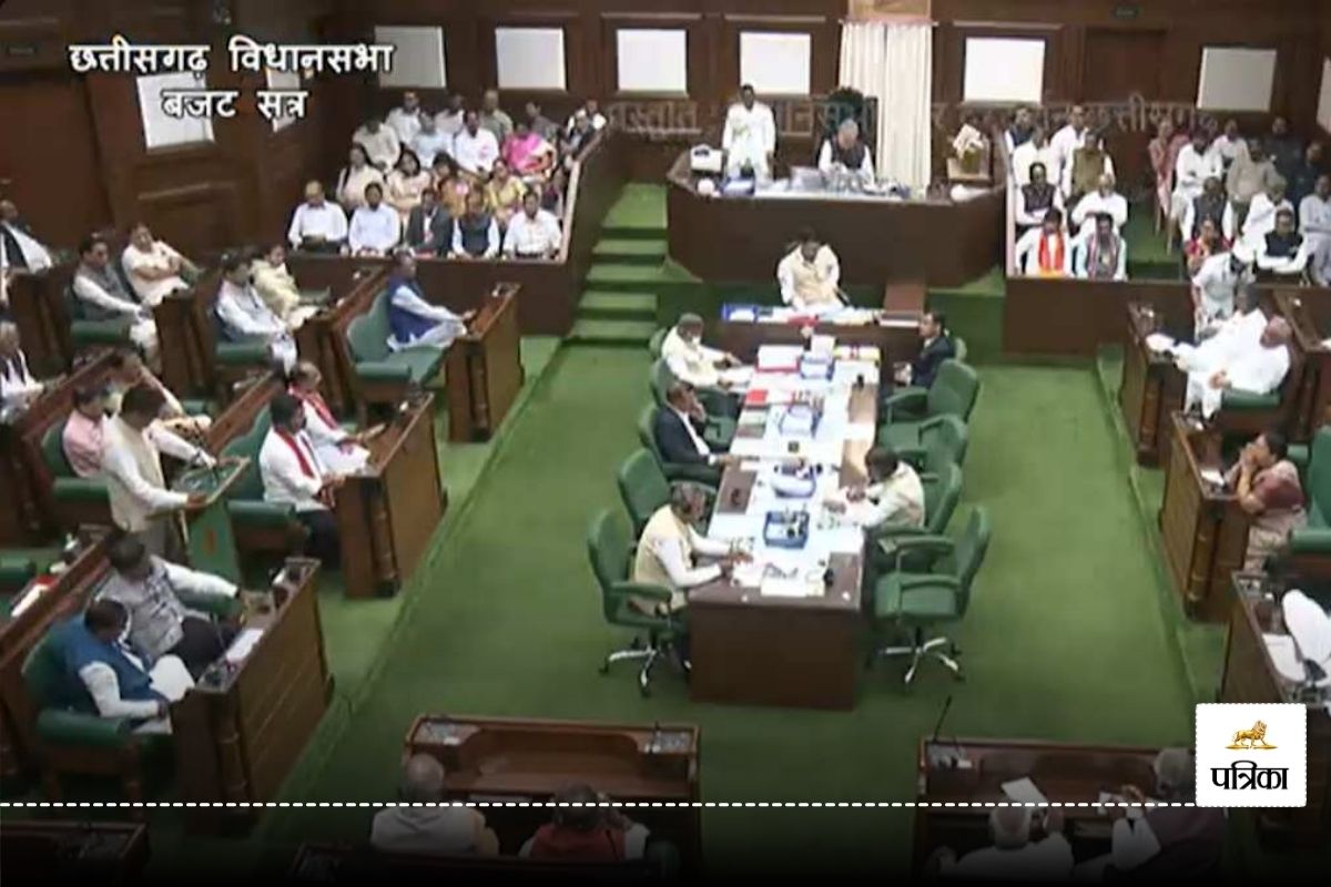 CG Budget 2025: PM आवास योजना के लिए 8500 करोड़ रुपए का प्रावधान, इधर महतारी वंदन योजना पर आया बड़ा अपडेट