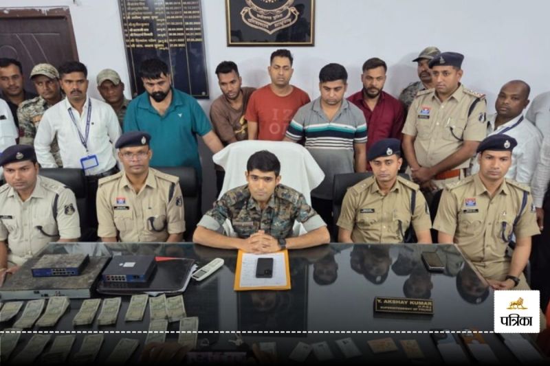 Crime News: शातिर ठगों ने इनकम टैक्स अधिकारी बनकर ऐंठे लाखों रुपए, आरक्षक समेत 5 आरोपी गिरफ्तार