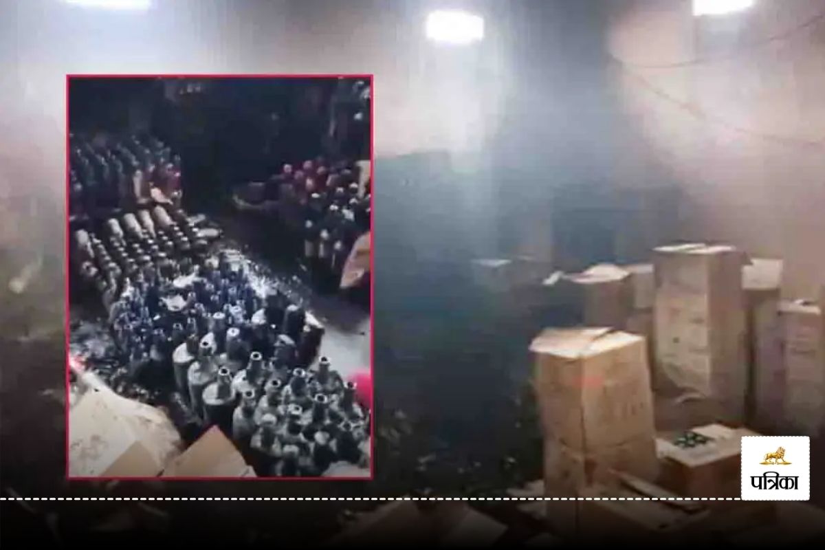 CG Fire News: शराब दुकान में लगी भीषण आग, शरारती तत्वों ने दिया वारदात को अंजाम,
देखें VIDEO