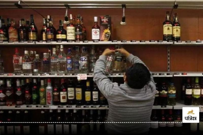 Liquor Prices: छत्तीसगढ़ में सस्ती हुई शराब! बजट से पहले साय कैबिनेट ने लिया बड़ा फैसला, जानें नया रेट…
