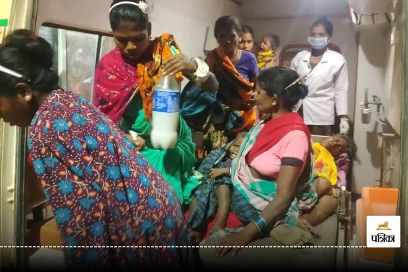 Narayanpur Road Accident: ग्रामीणों का ट्रैक्टर पलटा, 2 महिलाओं सहित 3 की दर्दनाक मौत, 12 घायल...