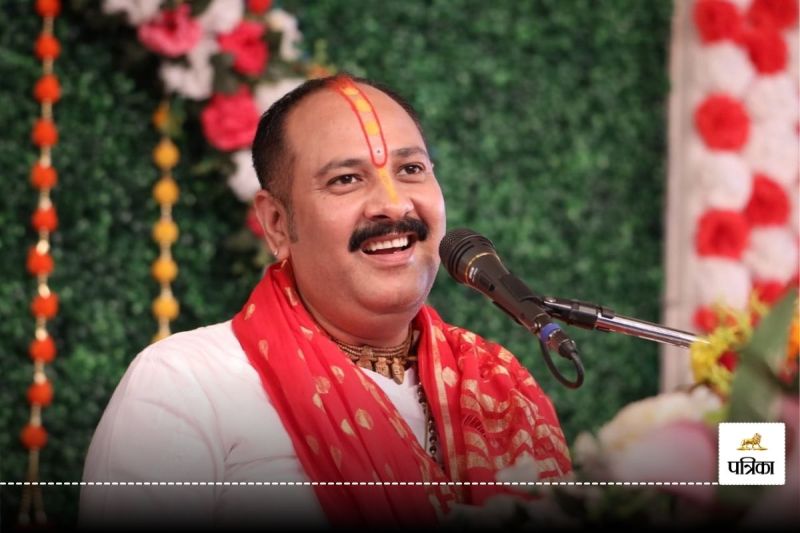 आज पंडित प्रदीप मिश्रा के कथा सुनाने का अंतिम दिन, CM साय की पत्नी भी रहीं शामिल..