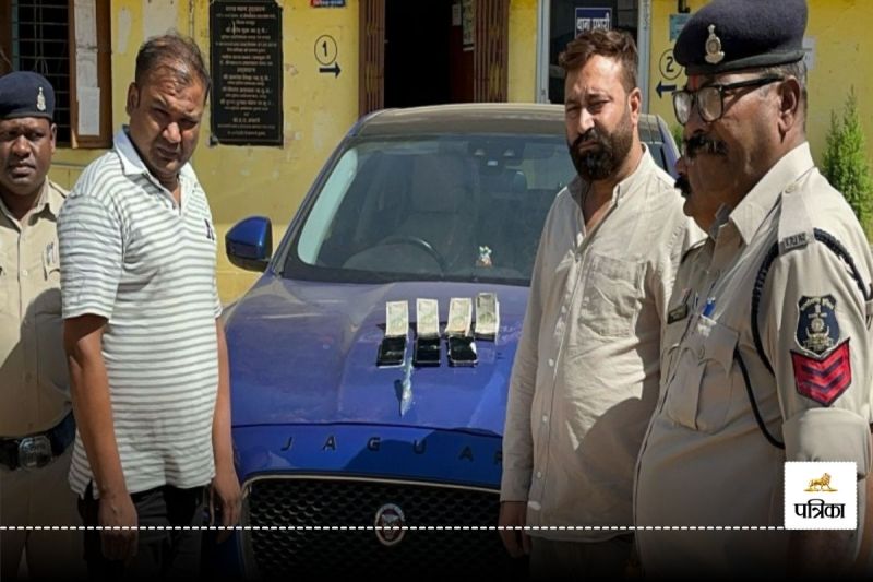 Online betting: दुबई में चैंपियंस ट्रॉफी… रायपुर में हाइपर क्लब गोलीकांड का आरोपी सट्टा खिलाते पकड़ाया, करोड़ों के लेन-देन का खुलासा!