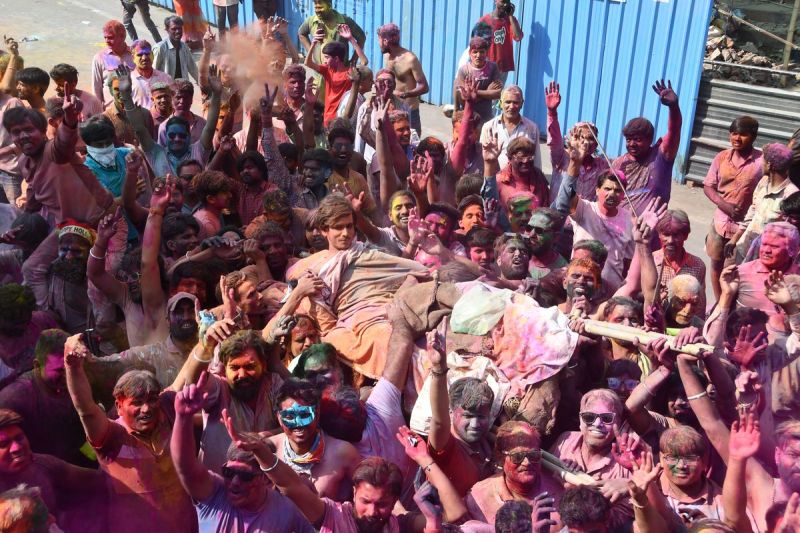 Unique tradition: The dead got up from the bier and ran away