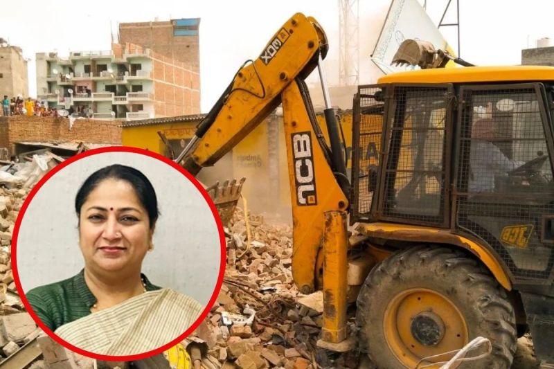 Delhi Bulldozer Action: दिल्ली में धार्मिक ढांचों को तोड़ने पहुंची डीडीए टीम, सीएम रेखा गुप्ता ने क्यों रोकी कार्रवाई?