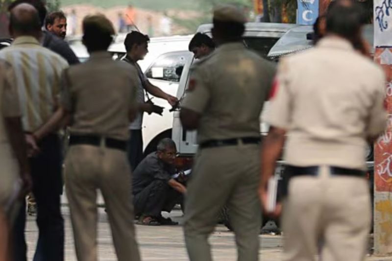 Delhi Crime: दिल्ली में 33 साल के नौकर ने मालिक को बना दिया कंगाल, हकीकत पता चलते ही मचा बवाल