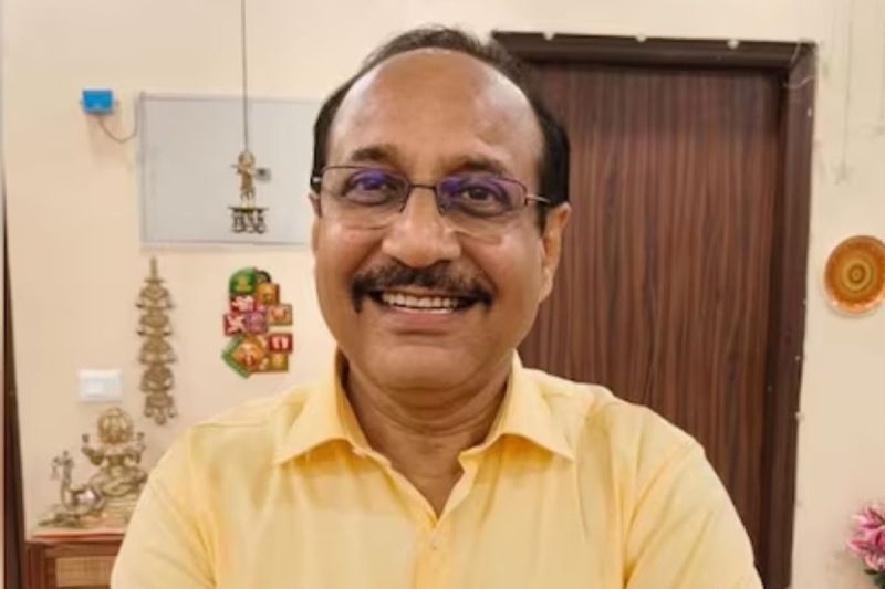 GST Deputy Commissioner Suicide: जीएसटी विभाग के डिप्टी कमिश्नर ने 14वीं मंजिल से लगाई छलांग, नोएडा में सुसाइड से मचा हड़कंप