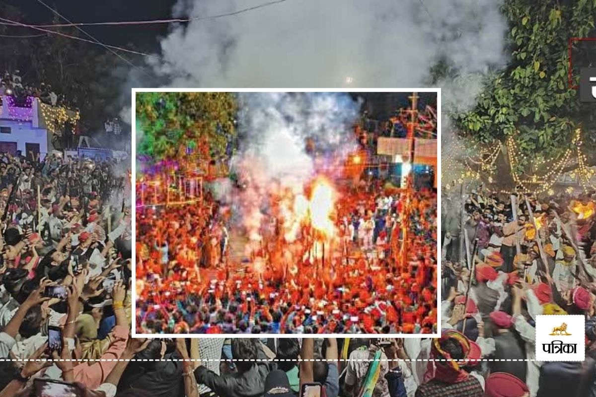 Rajasthan this City Unique Holi Celebrated instead of Colours People have Ammunition in their Hands