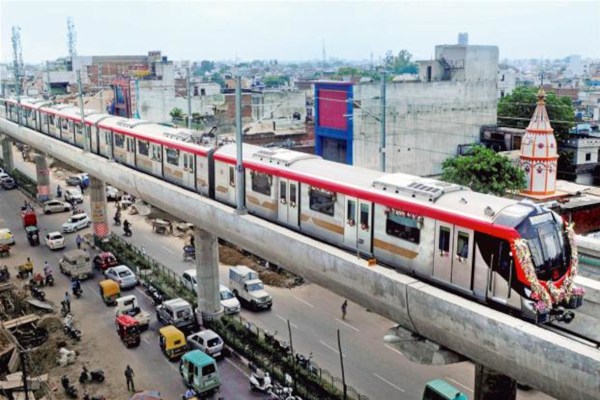 होली पर मेट्रो सेवा में बदलाव, जानें नई टाइमिंग