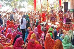 बाबा श्याम के दर्शनों को उमड़े श्रद्धालु, जयकारे गूंजे - image