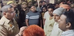 भाजपा नेता को पुलिस ने पीटकर लाकप में डाला, दरोगा, सिपाही लाइन हाजिर - image