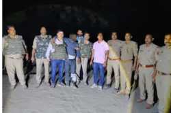 कुशीनगर में एनकाउंटर…पुलिस के लिए सिरदर्द बना कुख्यात पशु तस्कर नूर बसर घायल - image