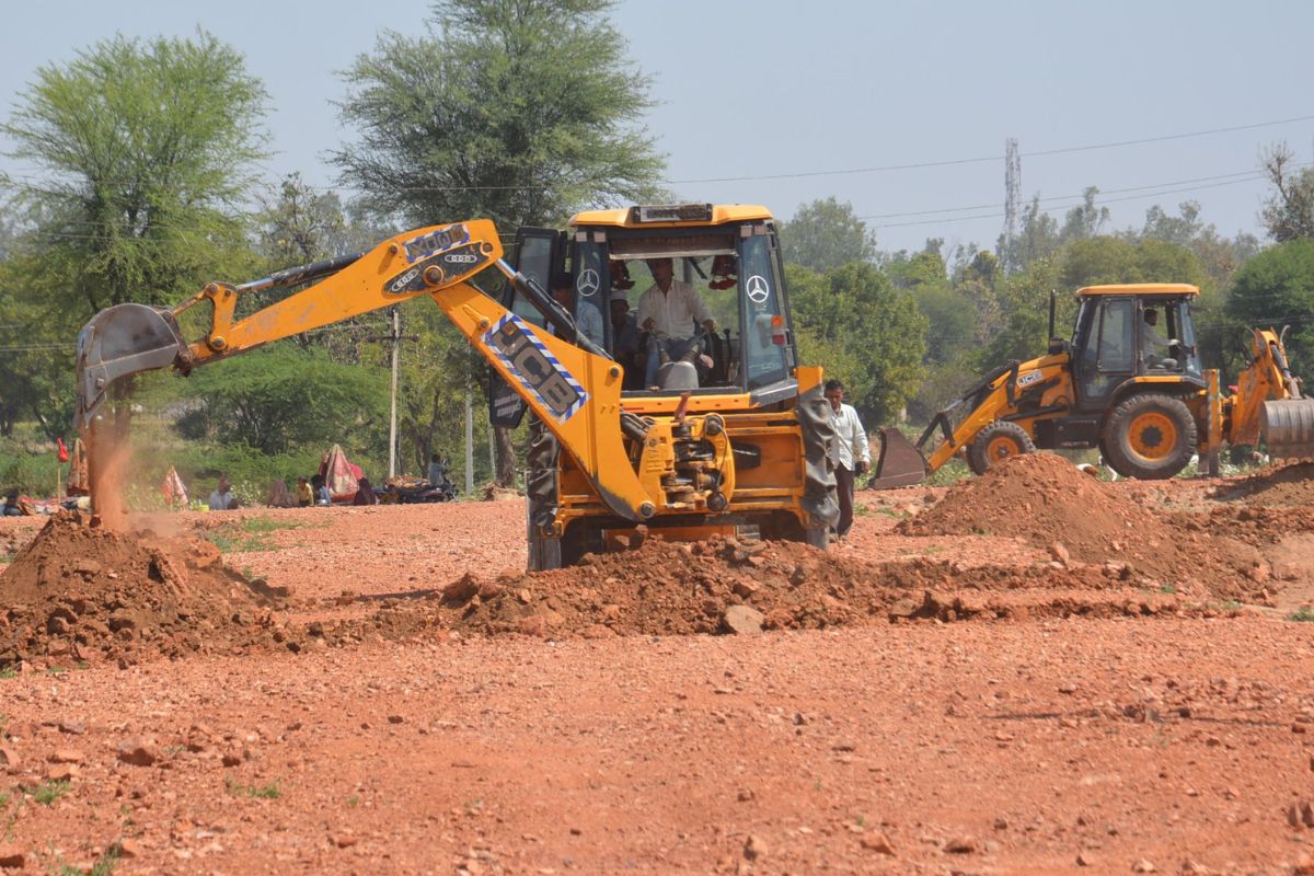 एफआईआर दर्ज कराने में जिमेदारों के कांप रहे हाथ(photo-patrika)
