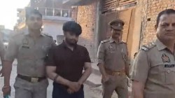 कानपुर में शातिर अपराधी का पुलिस ने निकाला जुलूस, किया गया जिला बदर - image