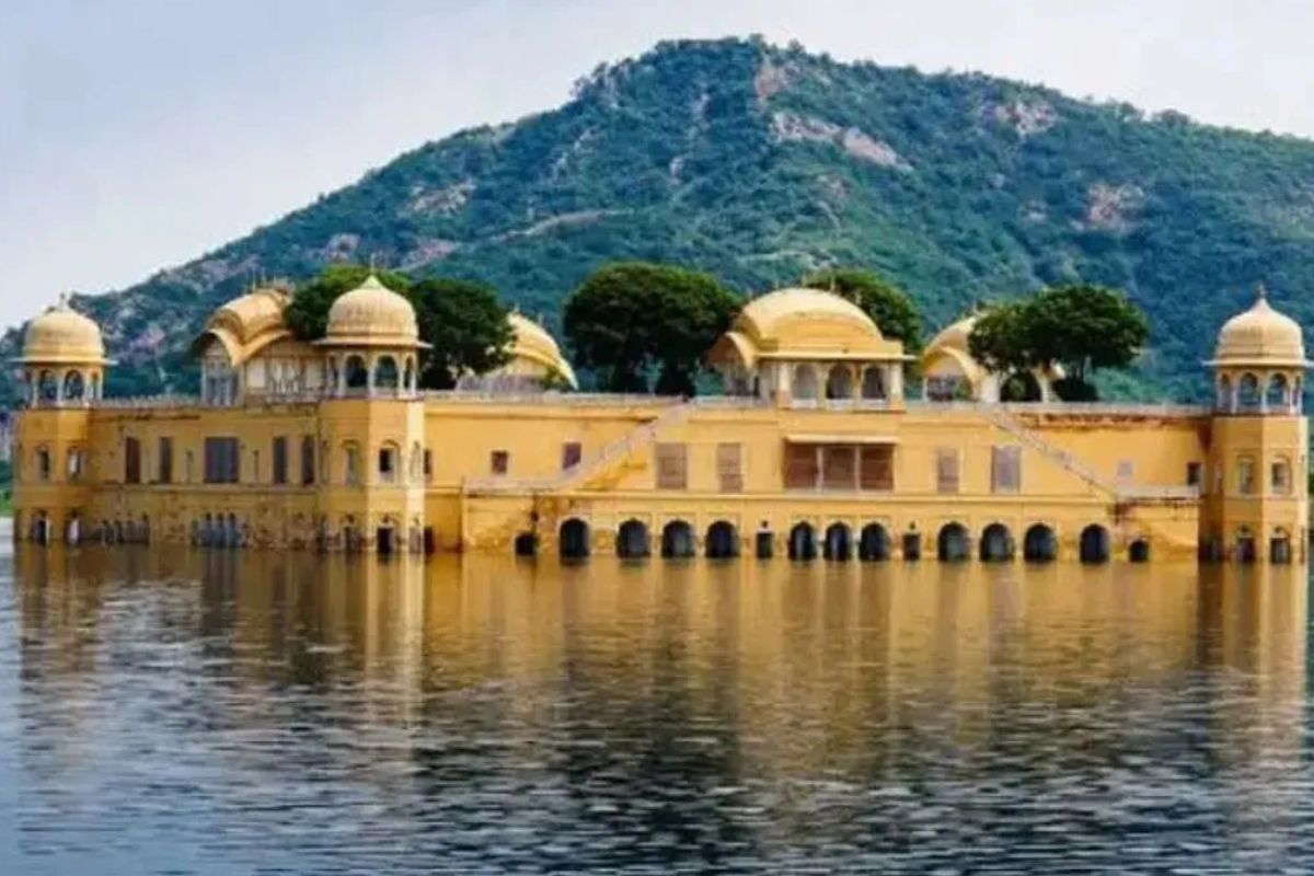Jal-Mahal