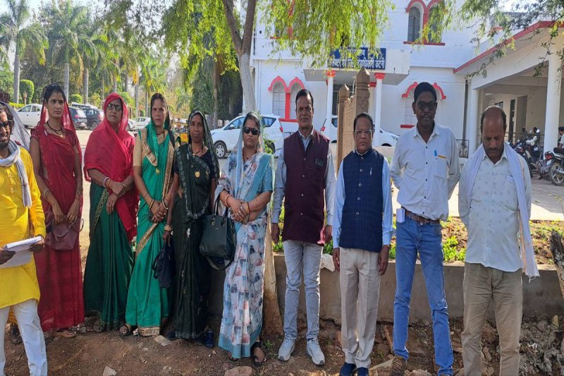 Opposition to district president