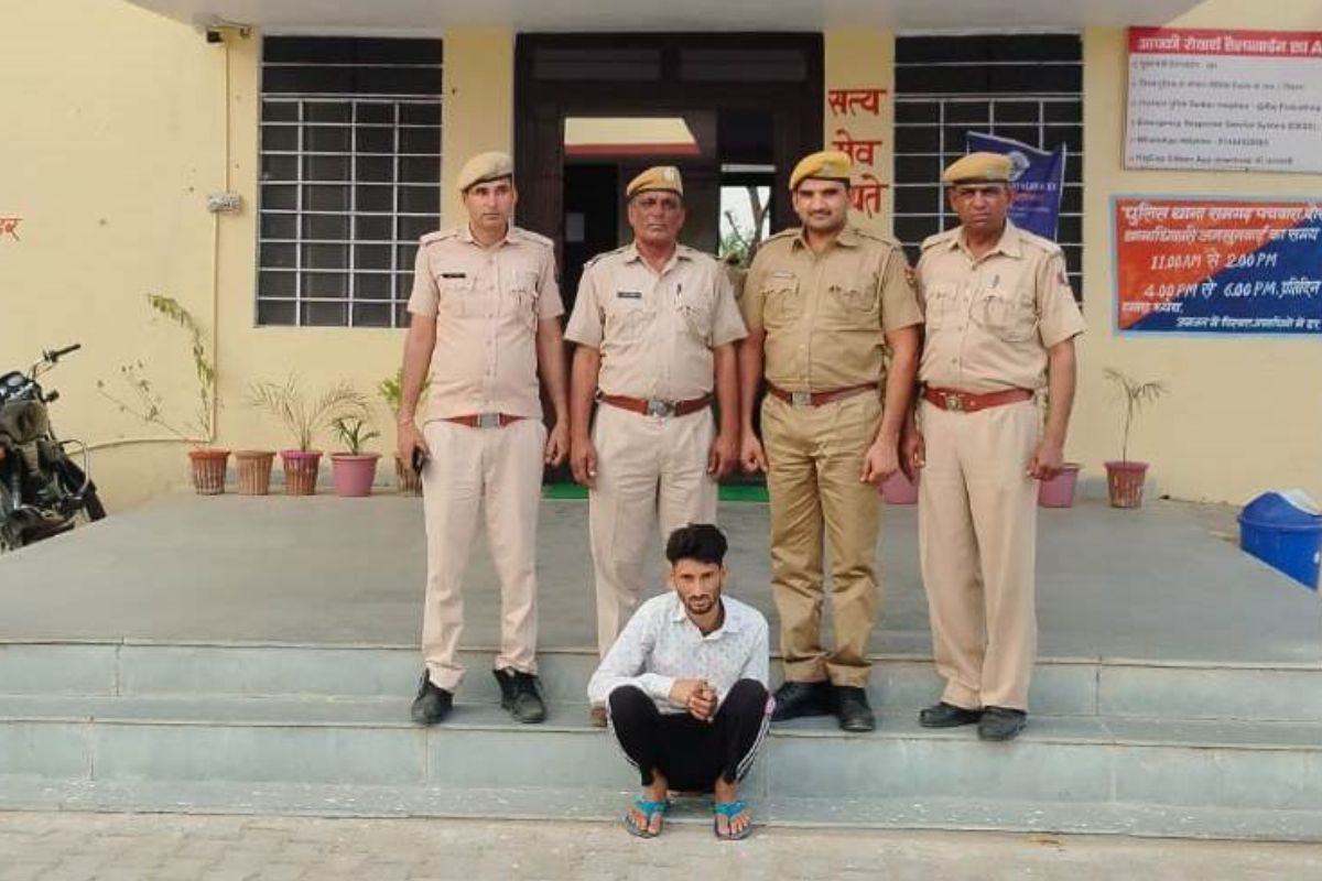 Dausa News: युवक की हत्या मामले में दूसरा आरोपी दबोचा, लाइब्रेरी में गुलाल लगाने
की बात पर हुआ था विवाद