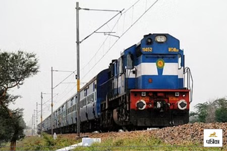 Delhi Train, Silver, khajana, RPF, Samta Express, Train