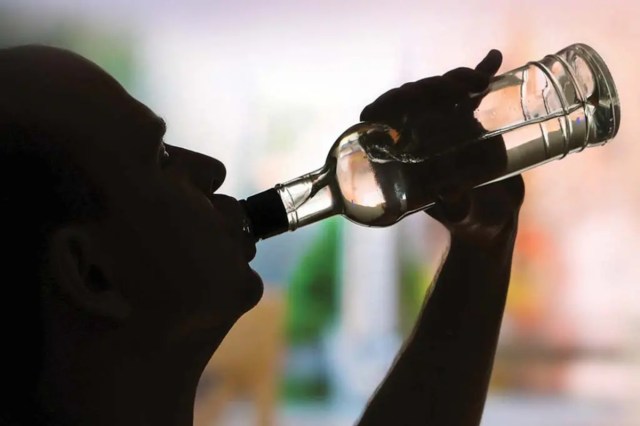  UP Liquor Sales on Holi