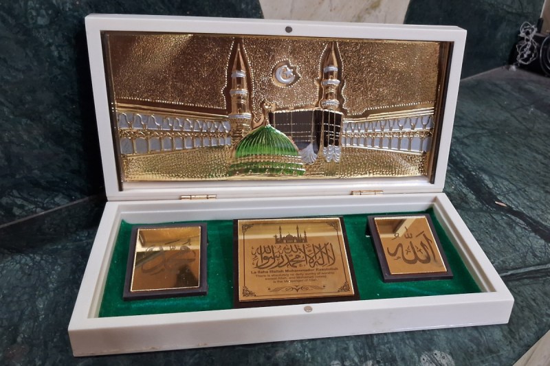 ईद के लिए सर्राफा बाजार की तैयारियां: चांदी के फ्रेम और 24 कैरेट पॉलिश आइटम्स की बढ़ती मांग