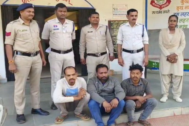 Girl raped: Video: पिकनिक स्पॉट से युवती को अगवा कर रेप, 2 भाइयों व बहन के साथ की मारपीट, 3 गिरफ्तार