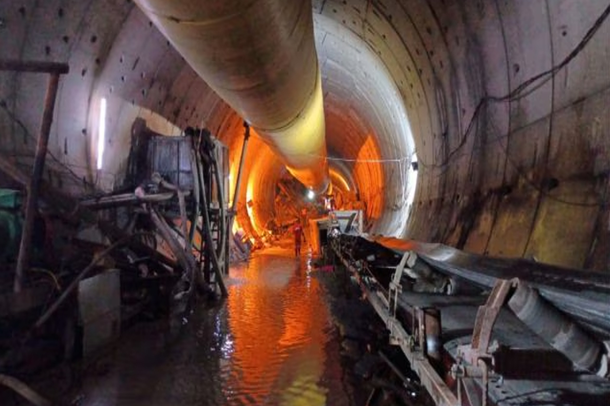 Telangana Tunnel Accident: टनल हादसे के 1 महीने बाद मिला दूसरा शव, CM रेवंत
रेड्डी ने जायजा लिया