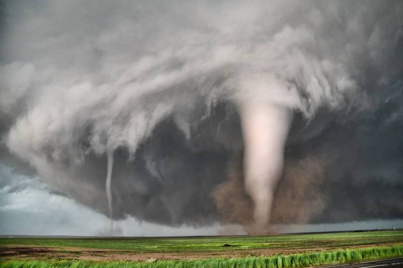 Tornadoes storm