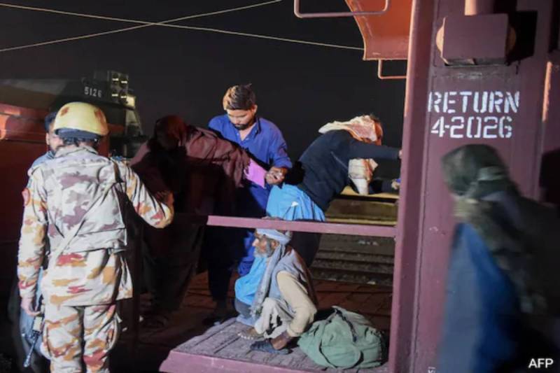 Train hijack Hostages