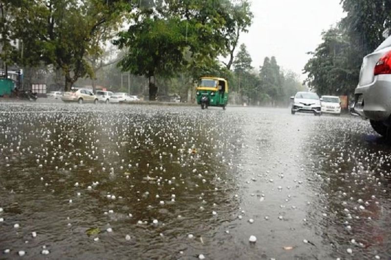 यूपी के 5 जिले में गिरे ओले, मौसम विभाग ने बताया कब होगी बारिश