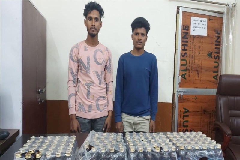 CG News: नशीली दवा के दो अंतरराज्यीय तस्कर गिरफ्तार, 50 हजार की सिरप हुआ बरामद