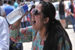 Lucknow Heatwave: लखनऊ में मार्च में ही भीषण गर्मी, 26 मार्च से पारा और चढ़ेगा - image