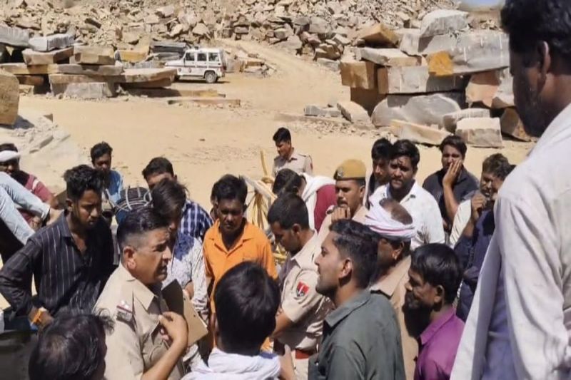 Illegal mining of sand stone in government land of Nayanagar