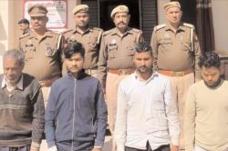 आंवला में पुलिस पर पथराव करने वाले चार आरोपी गिरफ्तार, जाने मामला - image