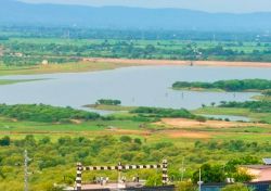छोटीकाशी में बांधों व नदियों की मेहरबानी, सालभर बहता है पानी - image