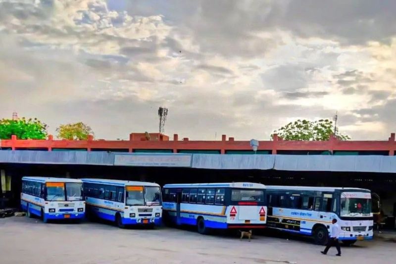 bus stand