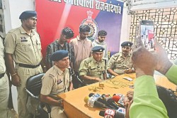 CG Crime: राजनांदगाव में 15 लाख की चोरी, तीन आरोपी गिरफ्तार, बरामद हुए सिर्फ
3300 रुपये - image