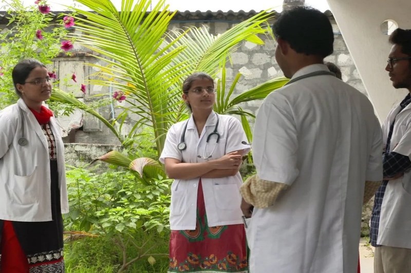 Raipur News: रैगिंग रोकने बनाया वेबसाइट, एमबीबीएस छात्रों को ऑनलाइन भरना होगा शपथपत्र