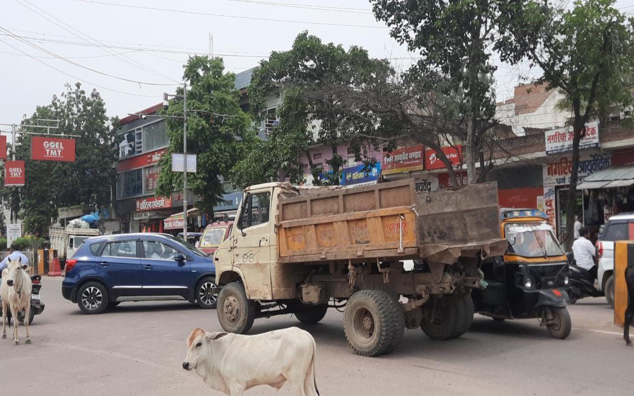 शहर के यातायात के नियंत्रण के लिए 20 ट्रैफिक प्वांइट, लेकिन केवल 12 पर ही पुलिस
तैनात