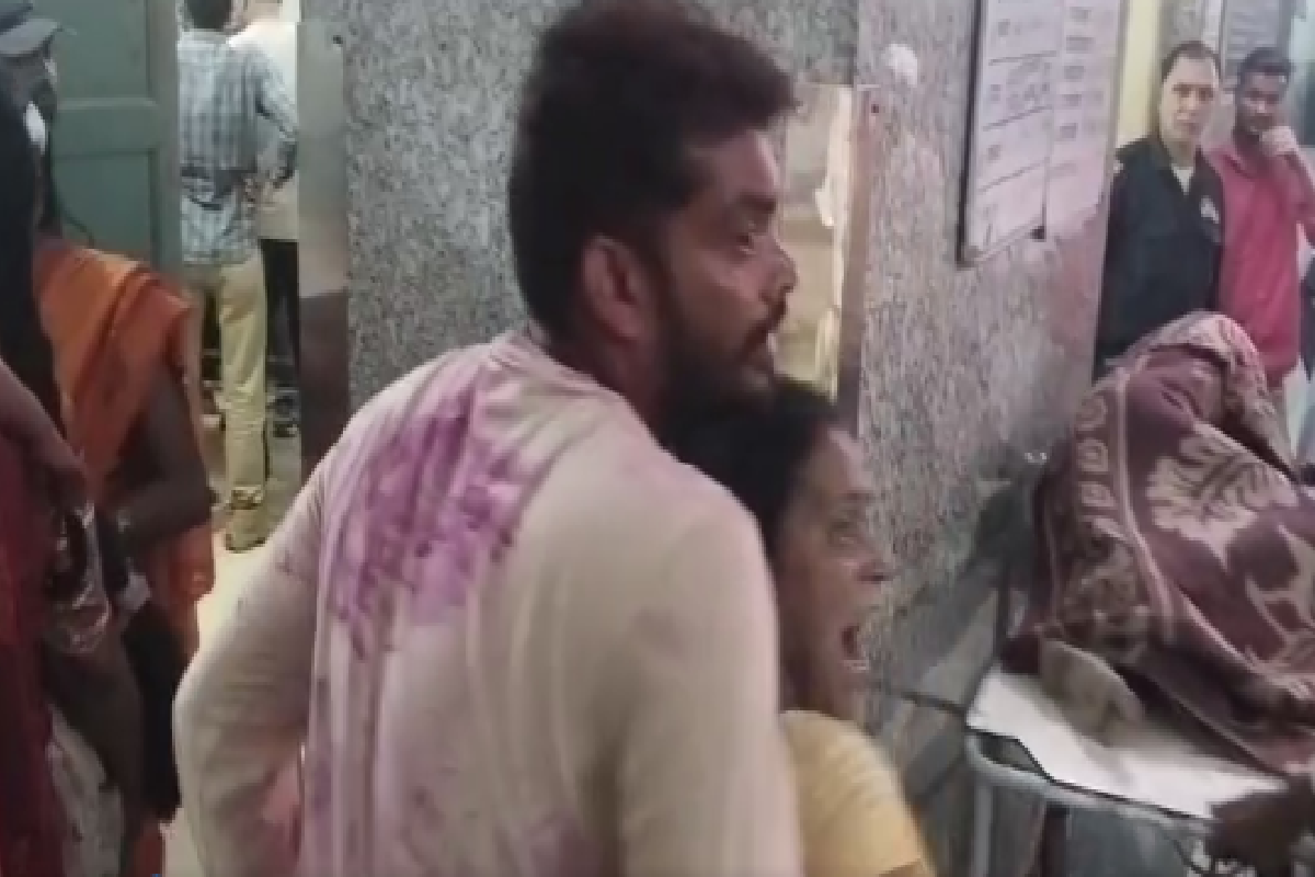 Youth stabbed to death in public in satna mp