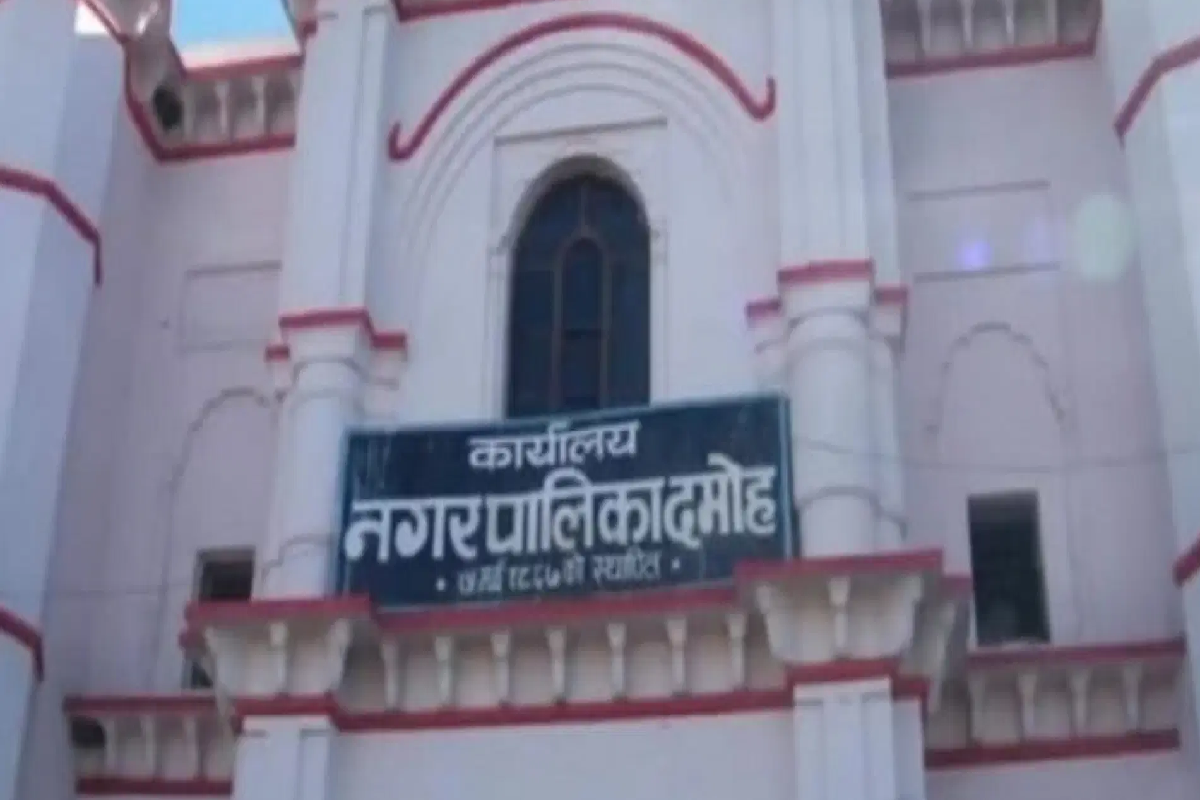 Big tender scam in damoh nagar palika in madhya pradesh