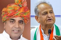 Rajasthan Politics: ‘गिरेबान पकड़ कर मैंने करवाए काम’, पूर्व कैबिनेट मंत्री का
बड़ा बयान; बोले- ‘जब CM गहलोत थे’ - image