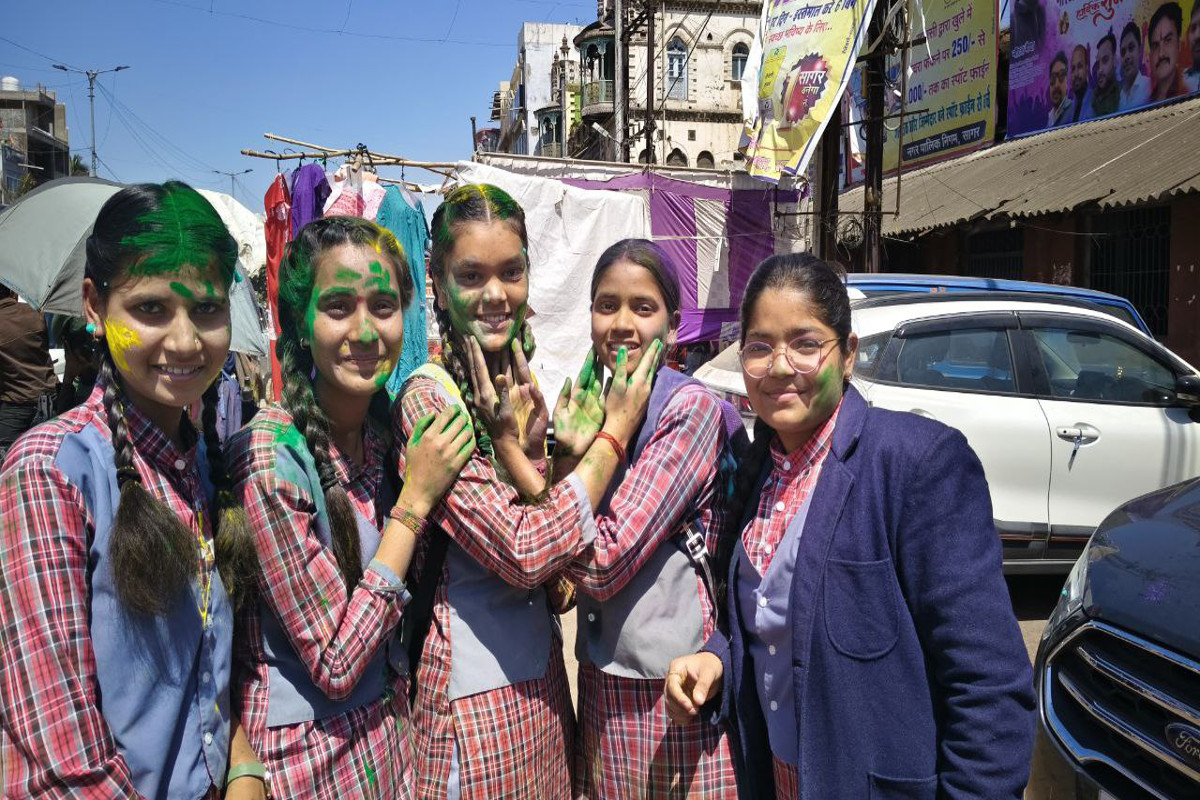 vedio शुरू हुआ होली का उत्सव, 150 से अधिक स्थानों पर होलिका दहन आज, भद्रा खत्म
होने के बाद किया जाएगा दहन