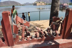 जलमहलः ये दाग अच्छे नहीं… चौपाटी की तरह सजाया पर हो गया सब चौपट - image