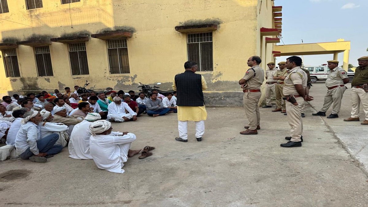अपहरण के दो माह गुजरे, लेकिन पुलिस शांत, ग्रामीणों का इस कदर हंगामा!