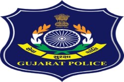 असामाजिक तत्वों के खिलाफ गुजरात पुलिस ने कसा शिकंजा , 7612 अपराधियों की सूची
तैयार - image