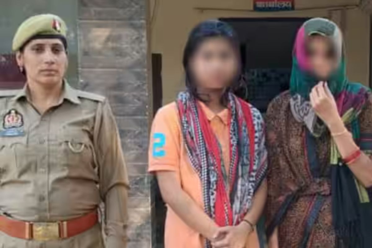 घर की बेटी ने मां-बहन को पहुंचाया जेल! पुलिस की चेतावनी– जल्द सामने आओ वरना
घोषित होगा इनाम